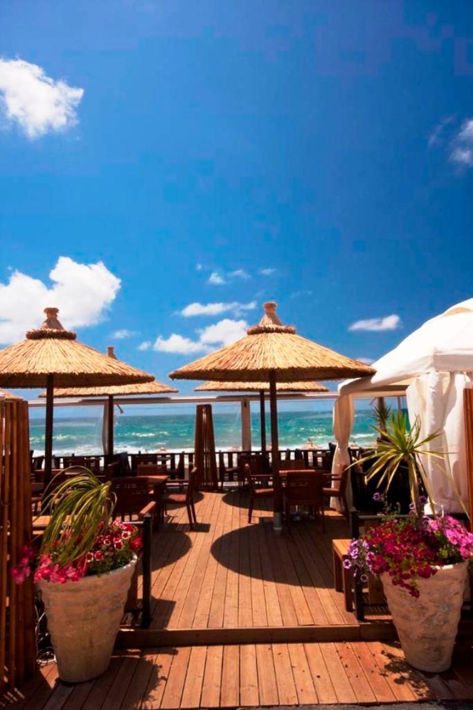 Esperanza Hotel Kanali  Luaran gambar